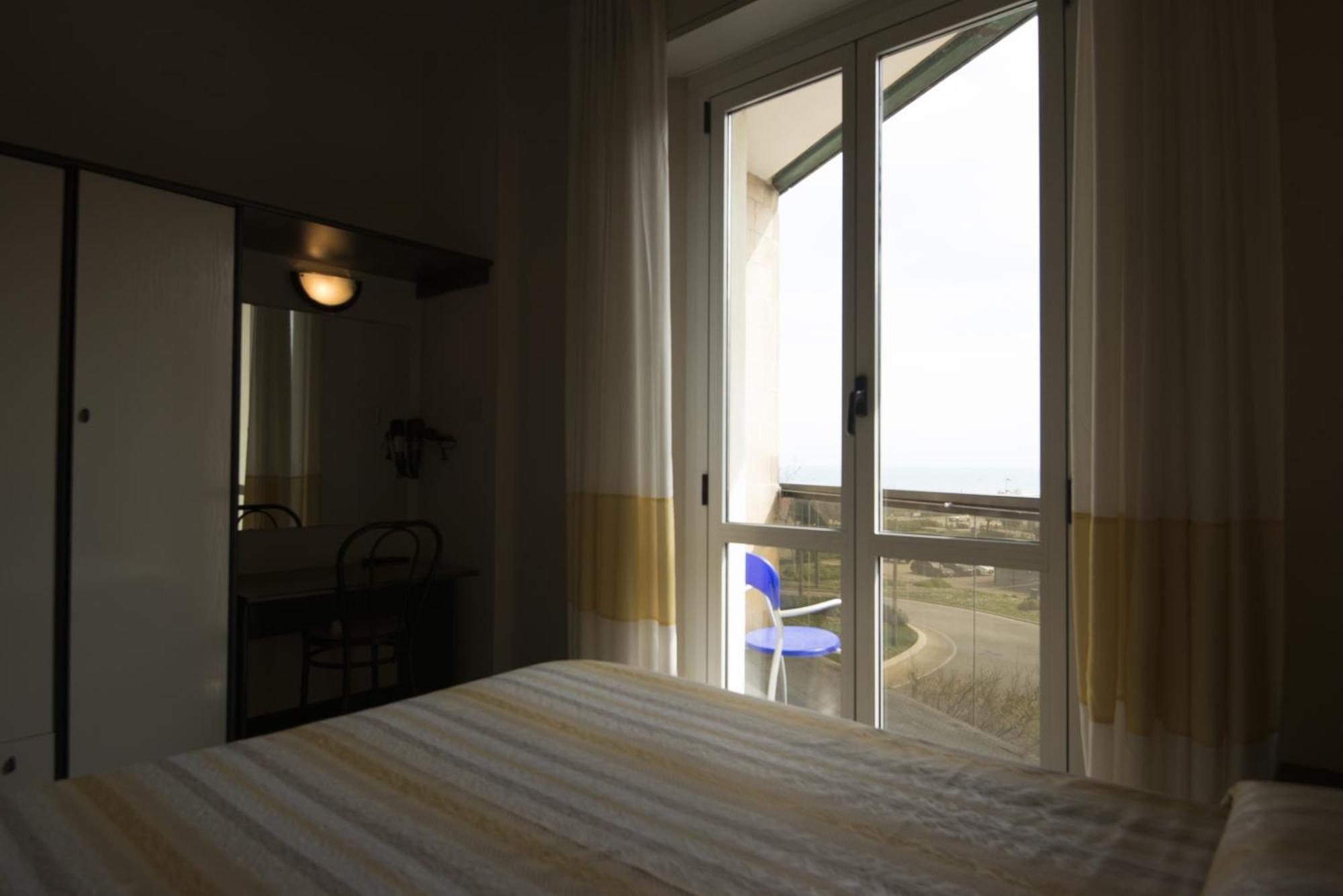 Hotel Airone Rimini Eksteriør billede